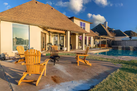 Romantic Guesthouse on the Lake